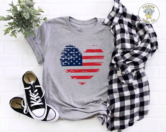 American Flag Heart T-Shirt For Women - 4th Of July Patriotic Graphic Tee, Red, Size Medium