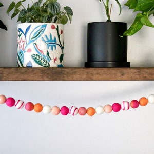 Tie Dye Garland, Summer Garland, Bright Garland, Felt Ball Garland, Pom Garland, Felt Garland, Spring Decor, Pink and Orange Tie Dye Garland