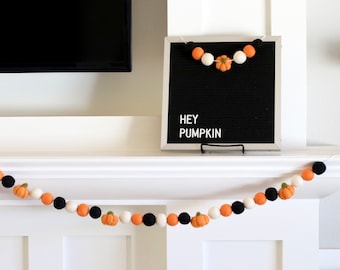 Halloween Felt Ball Garland, Halloween Garland for Mantel, Felt Ball Garland for Mantel, Pumpkin Garland, Fall Felt Garland, Halloween Decor