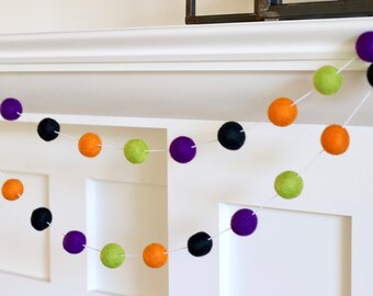Halloween Garland, Felt Ball Garland, Pom Pom Garland, Fall Garland, Holiday Garland, Felt Garland, Spooky Decor, Halloween Decor