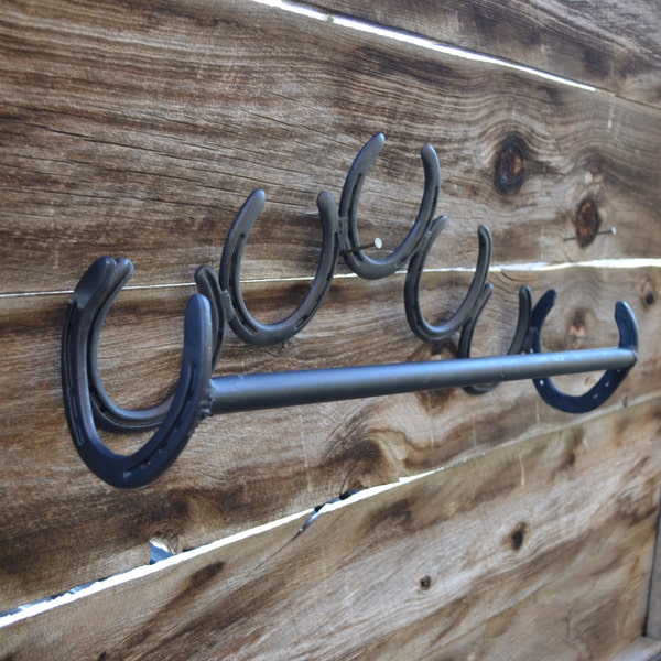 Horseshoe Towel Rack, Horseshoe Art, Horseshoe Decor, Horse Blanket Rack, Horse Blanket Holder, Country Decor, Western Decor