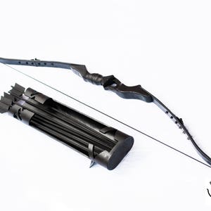 Avengers Hawkeye Bow and Quiver Set Fully Functional with Prop Arrows