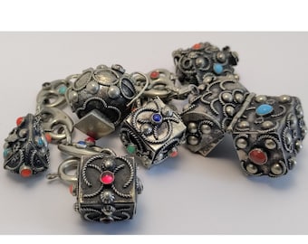 Authentic 8.5&quot; Vintage 800 Silver Italian Etruscan 6 Charm Bracelet