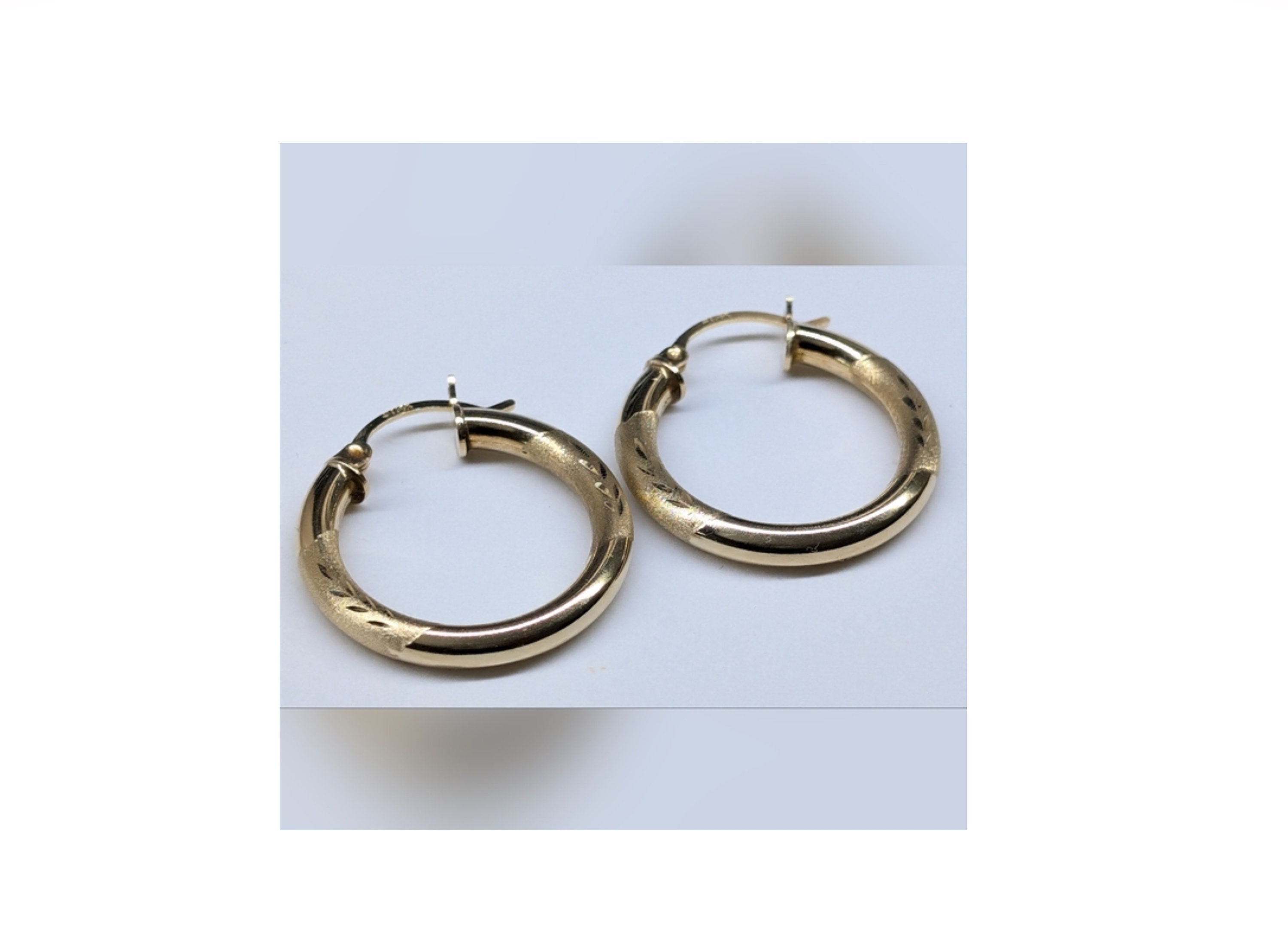 Italienische 14k Gelbgold Schimmernde 3mm X 25mm Klein