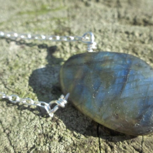 Plata alambre envuelto labradorita Flash azul piedras preciosas colgante - collar de cadena larga plata