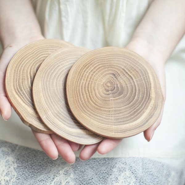 Wooden coaster - Oak wood - Wood slice coaster - Rustic coaster