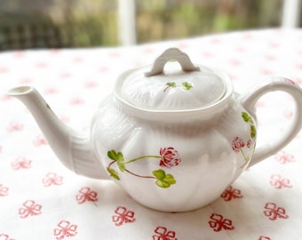 Julia Minasian Coastline Imports Clover Teapot