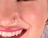 Nose Ring Moon, Silver Moon Phases Jewelry, Inspirational Jewelry, 20g Nose Hoop, Crescent Hoop Earring, Conch Earring, Cartilage Hoop