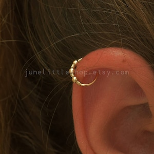Perlen Knorpel Ohrring- Gold Helix Piercing - Knorpel Piercing - Helix Schmuck - Minimal Helix Schmuck - Tiny Hoop