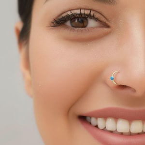 Gold filled neusring, kleine opaalkraal, 24 gauge
