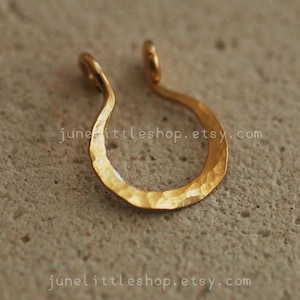 Fake Septum Ring, faux septum jewelry, fake septum hoop, faux septum ring, gold septum ring, septum hoop, septum jewelry, clip on septum