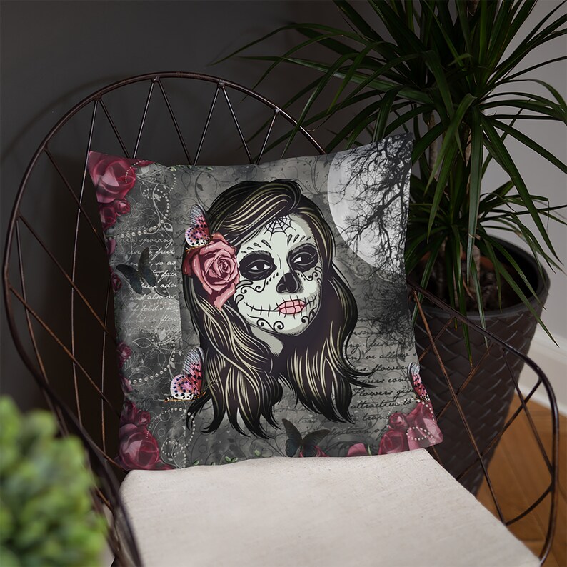 Sugar Skull Pillow , Throw Pillows, Skulls, La Rosa Girl Skull afbeelding 3