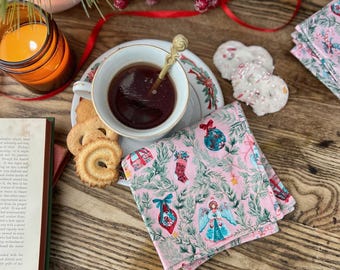 Pink Christmas Cloth Napkins, set of 6, Festive Cotton Linens, Holiday Table Decor