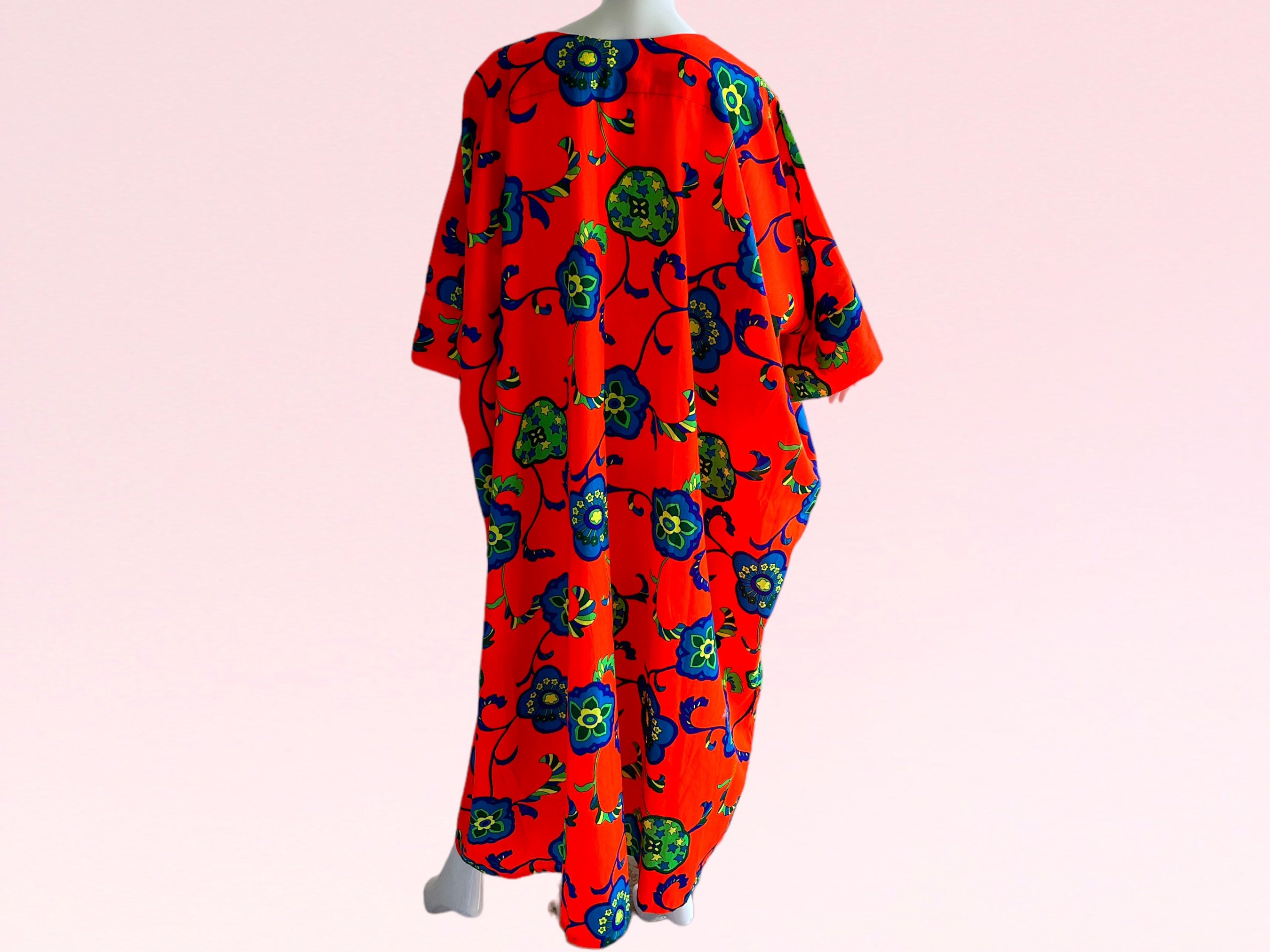 1970s Vintage Hawaiian Kimono Caftan Deadstock Psychedelic Flowers Maxi ...
