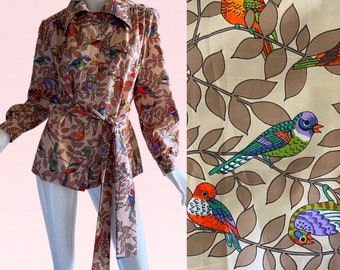 1970s Vintage Edith Flagg Novelty Print Birds Blouse,  Rainbow Psychedelic Belted Safari Top
