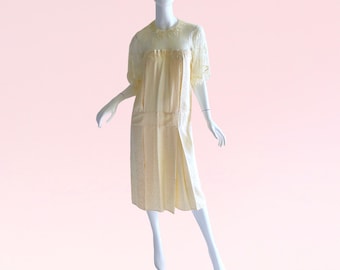 1980s Vintage Jessica McClintock Ivory Lace Dress, Victorian Flapper Wedding Dress Medium