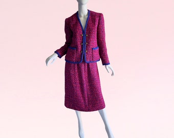 Vintage 1980s Bouclé Mod Tailored Jacket Skirt Suit - A Statement of Sophistication and Retro Glamour
