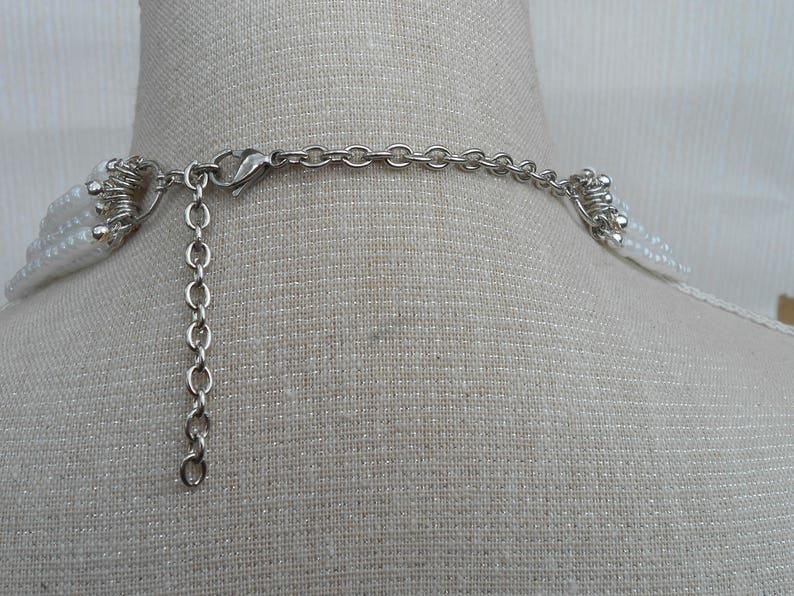 Wedding necklace Beaded necklace Bridesmaid gift Bridesmaid necklace Mum birthday White necklace