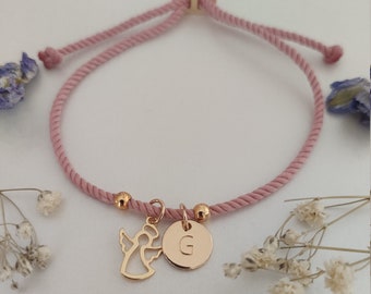 Engel Charm, Initial Armband, personalisiertes Geschenk, Geschenke für sie, Brautjungfer Geschenke, Freundschaftsgeschenk, Schutzengel, Geburtstagsgeschenk