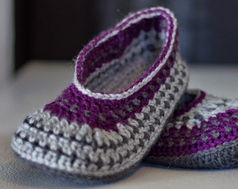 women girl crocheted slippers knitted