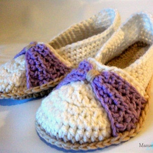 crochet bow slippers image 1