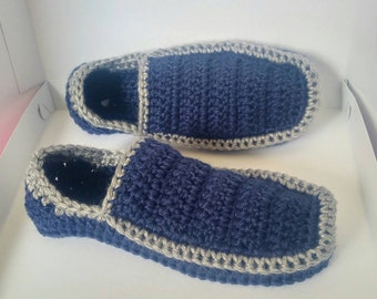 house men's women's slippers crocheted knitted