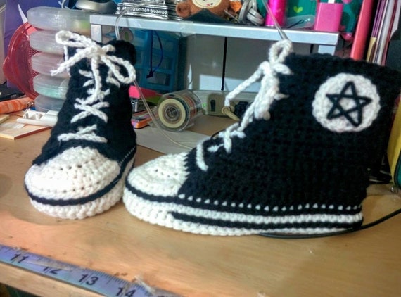 Knitted converse booties for adults deals