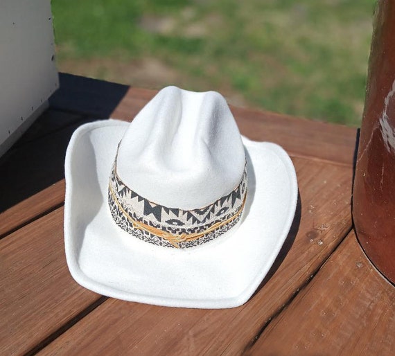 White Cowgirl Hat With Custom Band - Etsy display picture 1