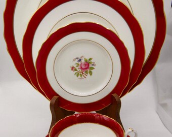 Royal Cauldon Miniver Rose Burgundy (V9837) Bone China 5 Piece Dinner Place Setting -England