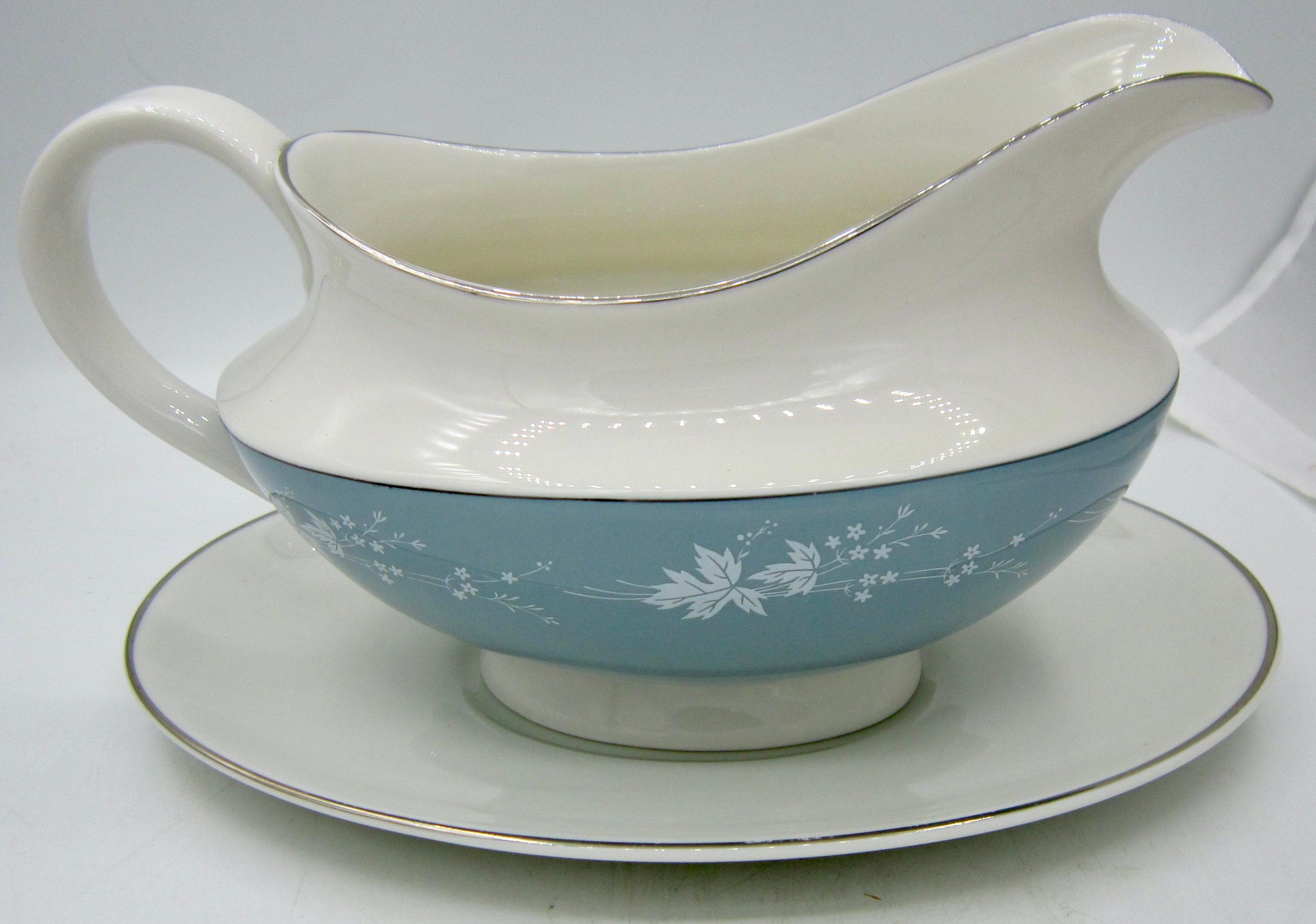 ロイヤルドルトン リフレクション (T.C.1008) 半透明陶器製グレービー