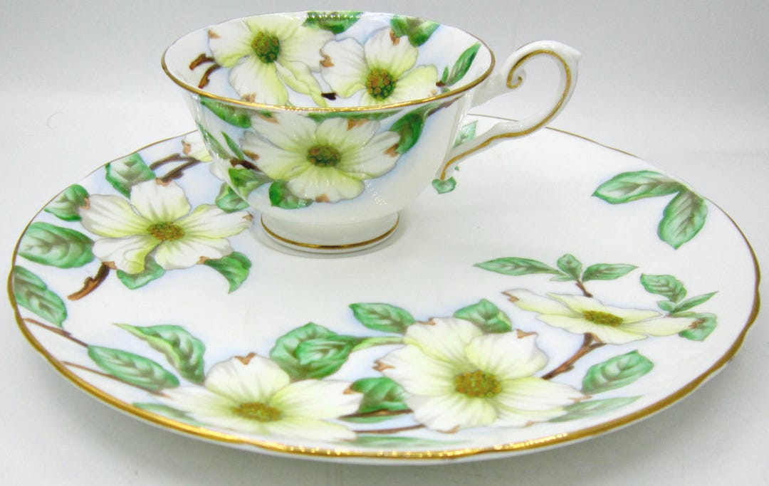 Tuscan British Columbia Dogwood (C9790) Bone China Snack Set