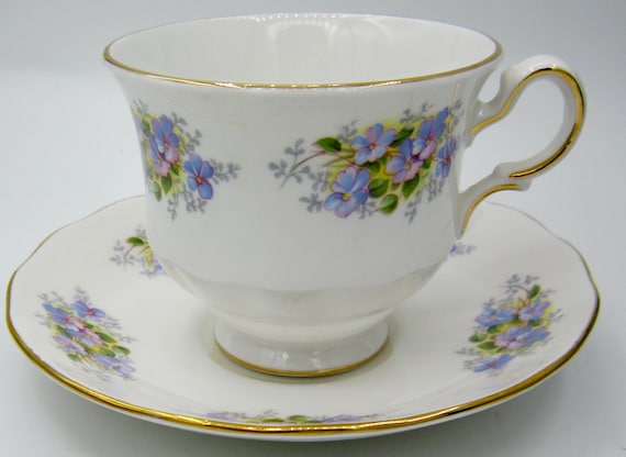 クイーンアン ボーンチャイナ ティーカップ＆ソーサー (8563