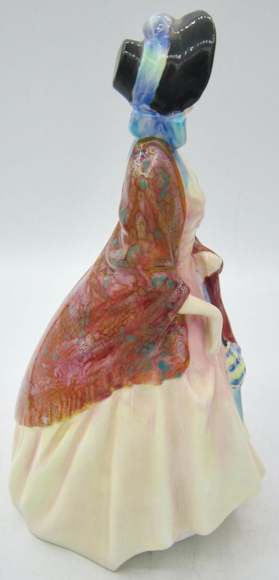 ロイヤルドルトン ペイズリーショール (HN1988) ボーンチャイナ