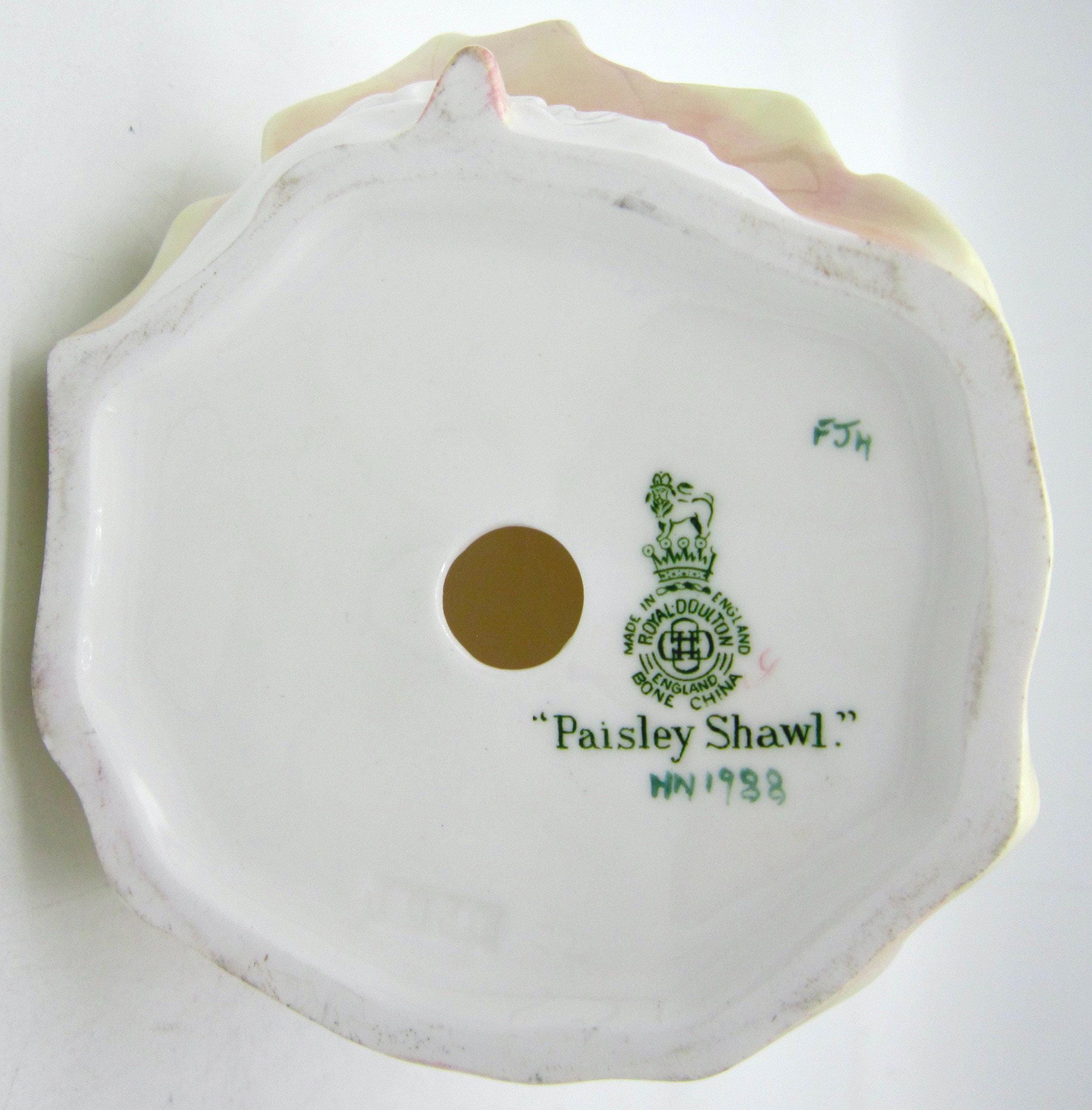 ロイヤルドルトン ペイズリーショール (HN1988) ボーンチャイナ