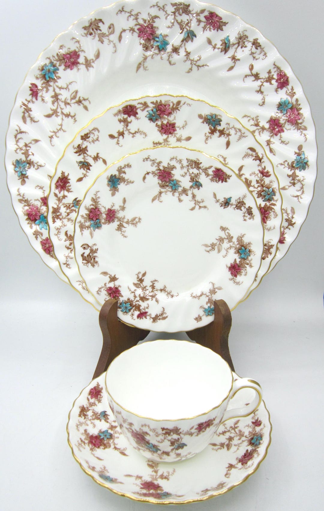 Minton Ancestral (S376) Bone China 5 Piece Place Setting - England