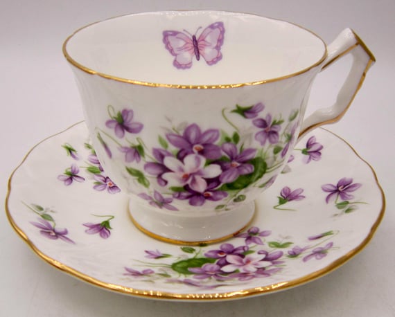 AYNSLEY English violet  陶器 Aynsley Wild Violets Bone China Tea Cup and Saucer - England - Etsy