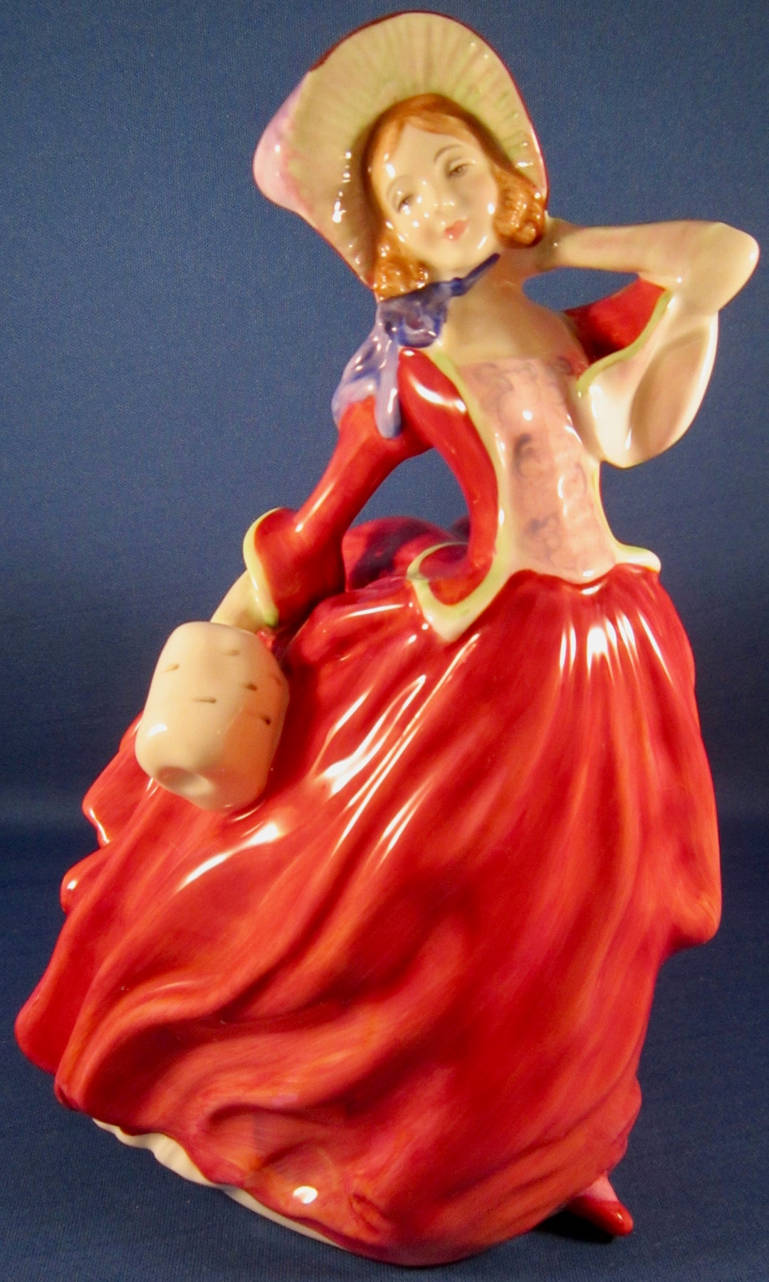 Royal Doulton Autumn Breezes (HN1934) Figurine (7.5 In