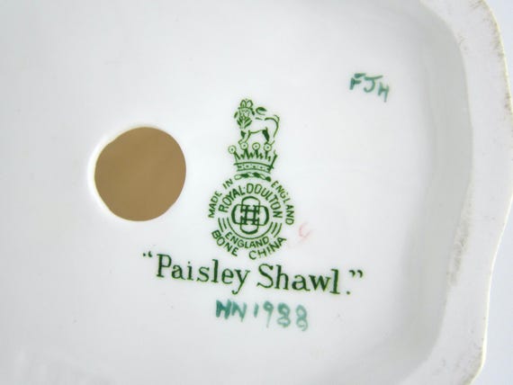 ロイヤルドルトン ペイズリーショール (HN1988) ボーンチャイナ