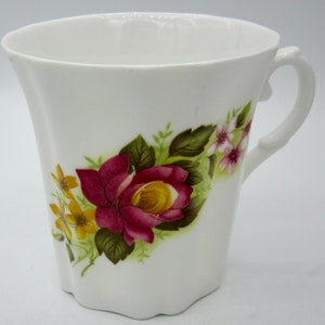 Royal Grafton Bone China Coffee Tea Mug (3.25 In) - Red Roses - England