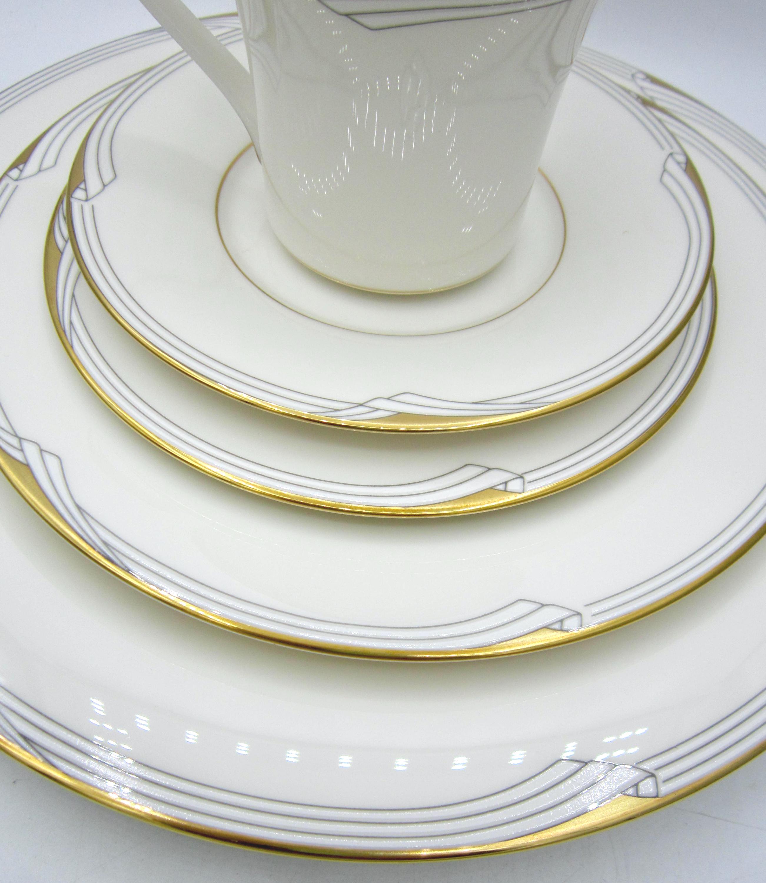 Noritake Golden Cove (7719) 5 Piece Dinner Place Setting - Japan