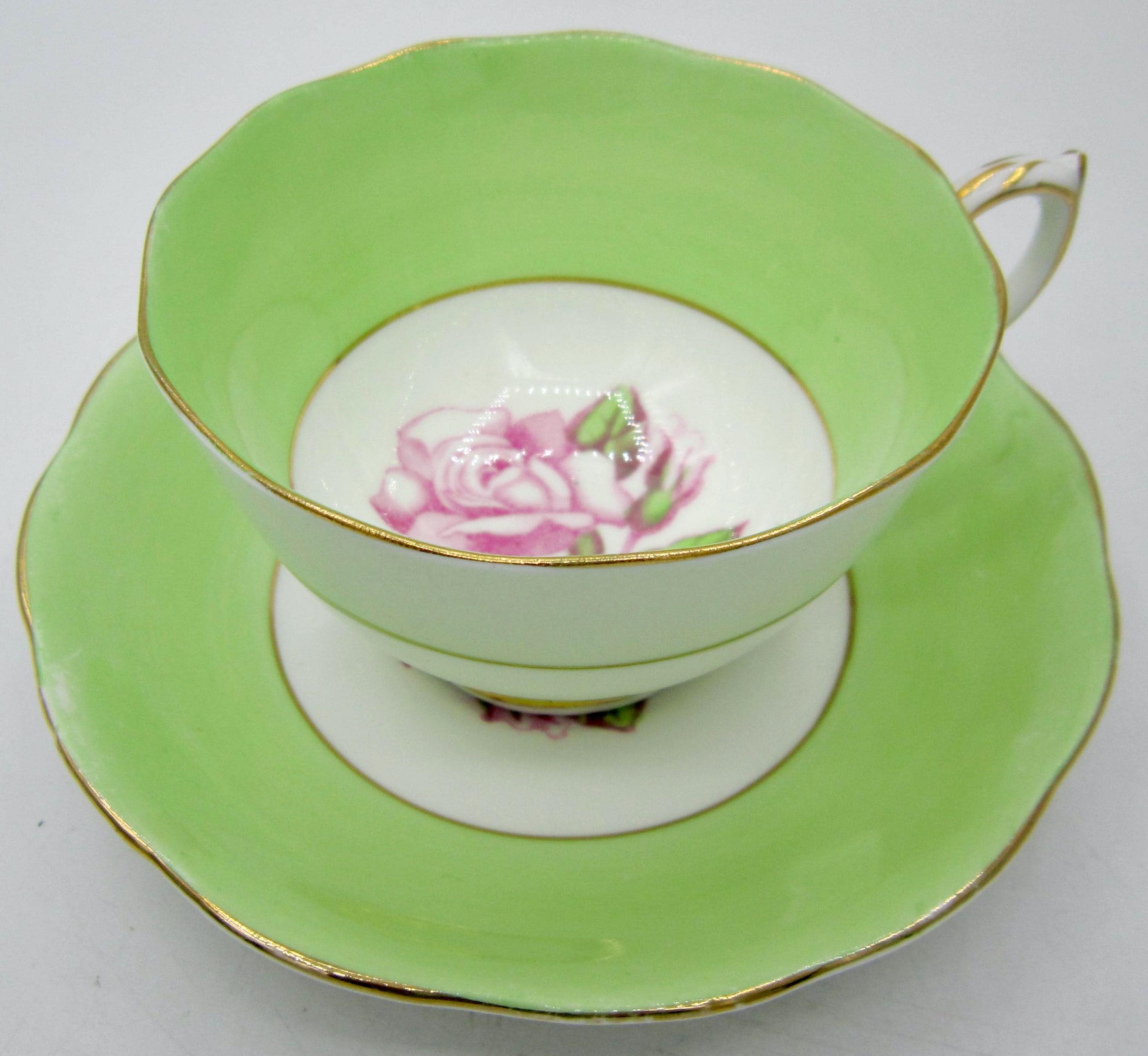 ロズリン ボーンチャイナ ティーカップ＆ソーサー (8440) ピンクのバラ