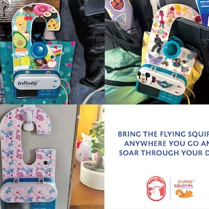 Pode incluir: Um organizador de viagem multicolorido com um gancho, apresentando v&aacute;rios designs como sobremesas, dinossauros e personagens de desenhos animados. Inclui um dispositivo de carregamento com o logotipo "Infinity" e o texto "BRING THE FLYING SQUIRREL ANYWHERE YOU GO AND SOAR THROUGH YOUR DAY!"