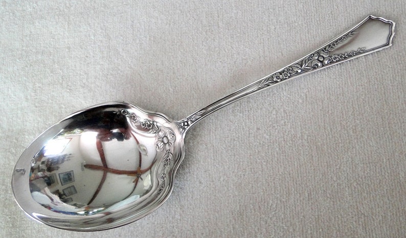 Sears and Roebuck DUNBAR pattern Large Berry or Casserole Serving Spoon-Vintage 1900-10