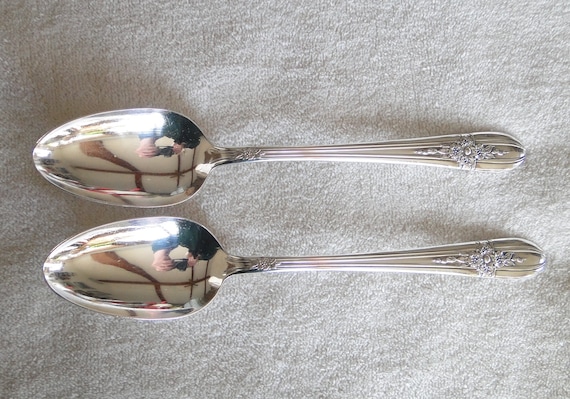 2 Wm Rogers Silverplated Triumph Pattern Antique Serving Etsy