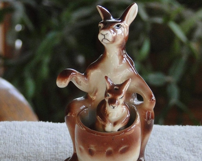 Vintage Figural KANGAROO Salt and Pepper Shakers Set Marked Japan Etsy