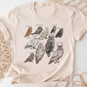 Owl Lover Graphic Shirt. Birdwatcher T-shirt Gift Idea. Birdwatching Tshirt Present. Bird Nerd Aviary Nocturnal Hoot Animals Predator Tee.