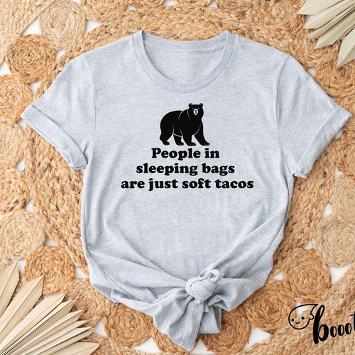 Camiseta divertida de oso de camping: camiseta de vida silvestre con tacos suaves