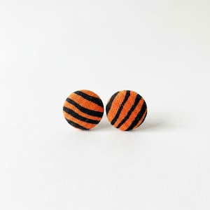 Scalloped Tiger Stud Earrings: Delicate Orange Black - Lightweight, Small