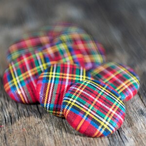 Red Scottish Tartan Buttons - Christmas Craft Supplies for Sewing and Scrapbooking