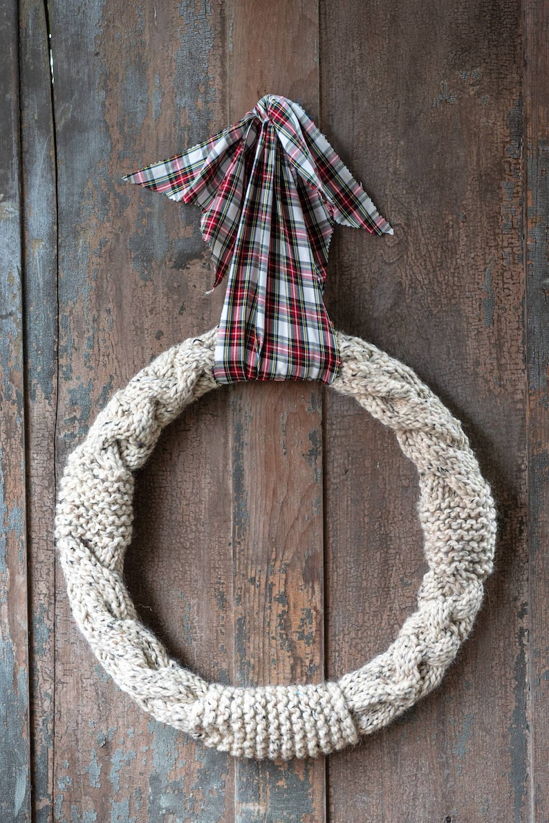 10 chunky wreaths to knit wreath pattern diy wreath chunky Etsy